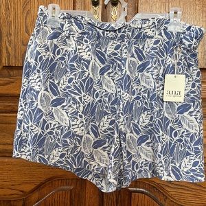 NWT ANA BLUE & WHITE TROPICAL PRINT PULL ON SHORTS SZ L